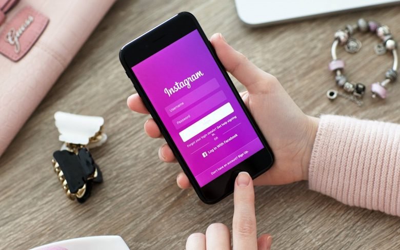 Instagram Usage Insights