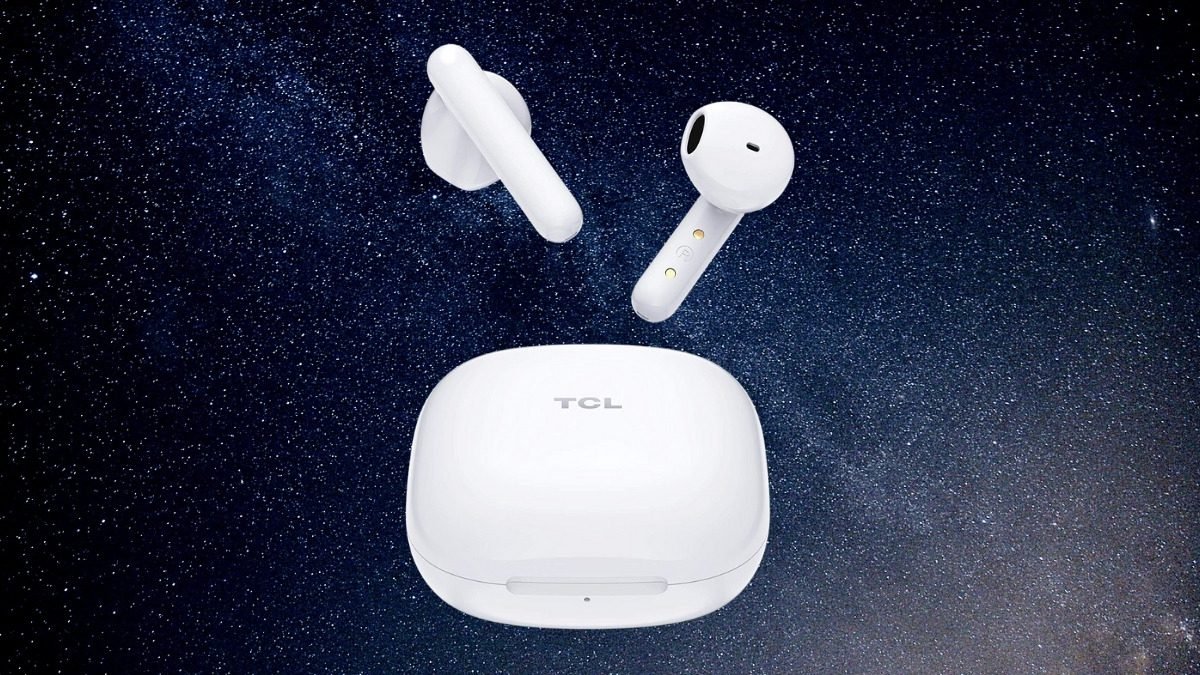 TCL true wireless earbud