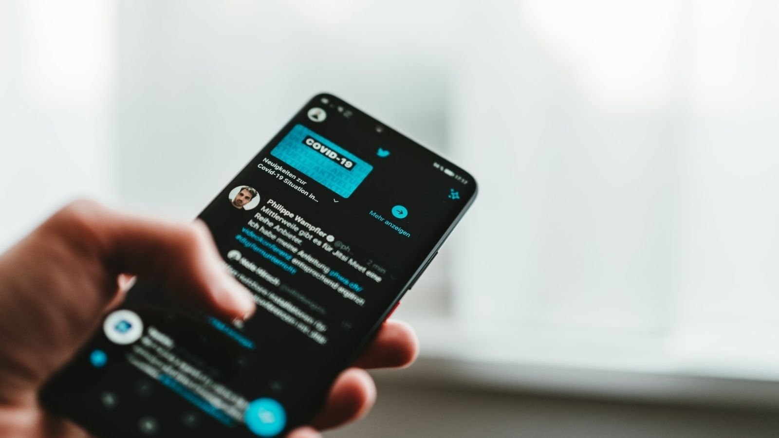 Twitter Content On Mobile