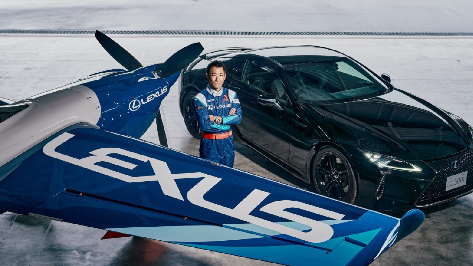 Air race lexus