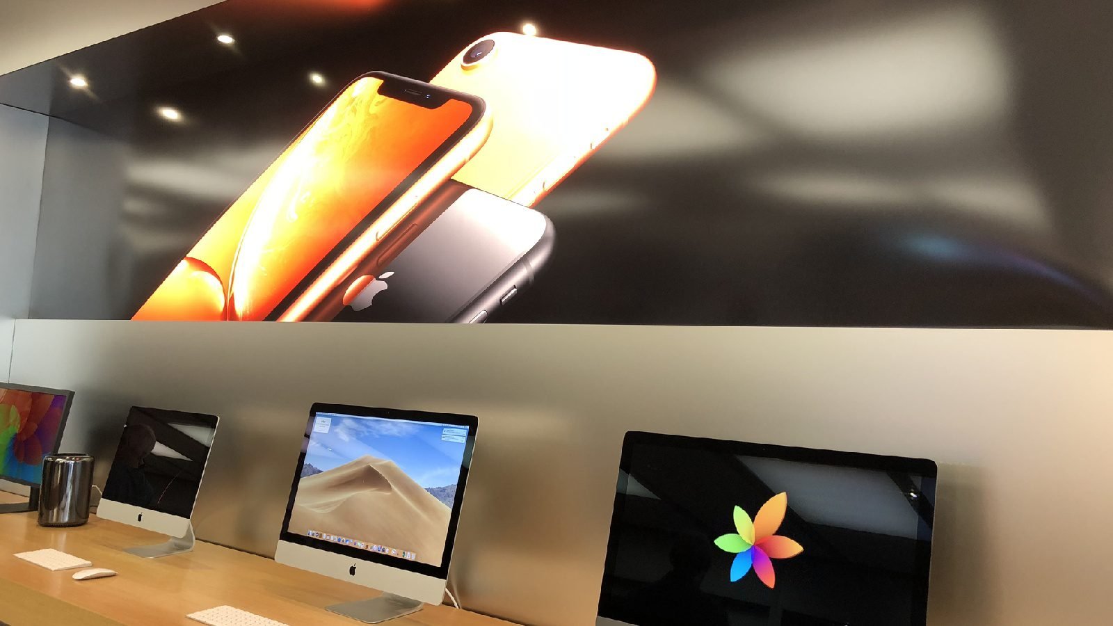 Apple mixed reality headset