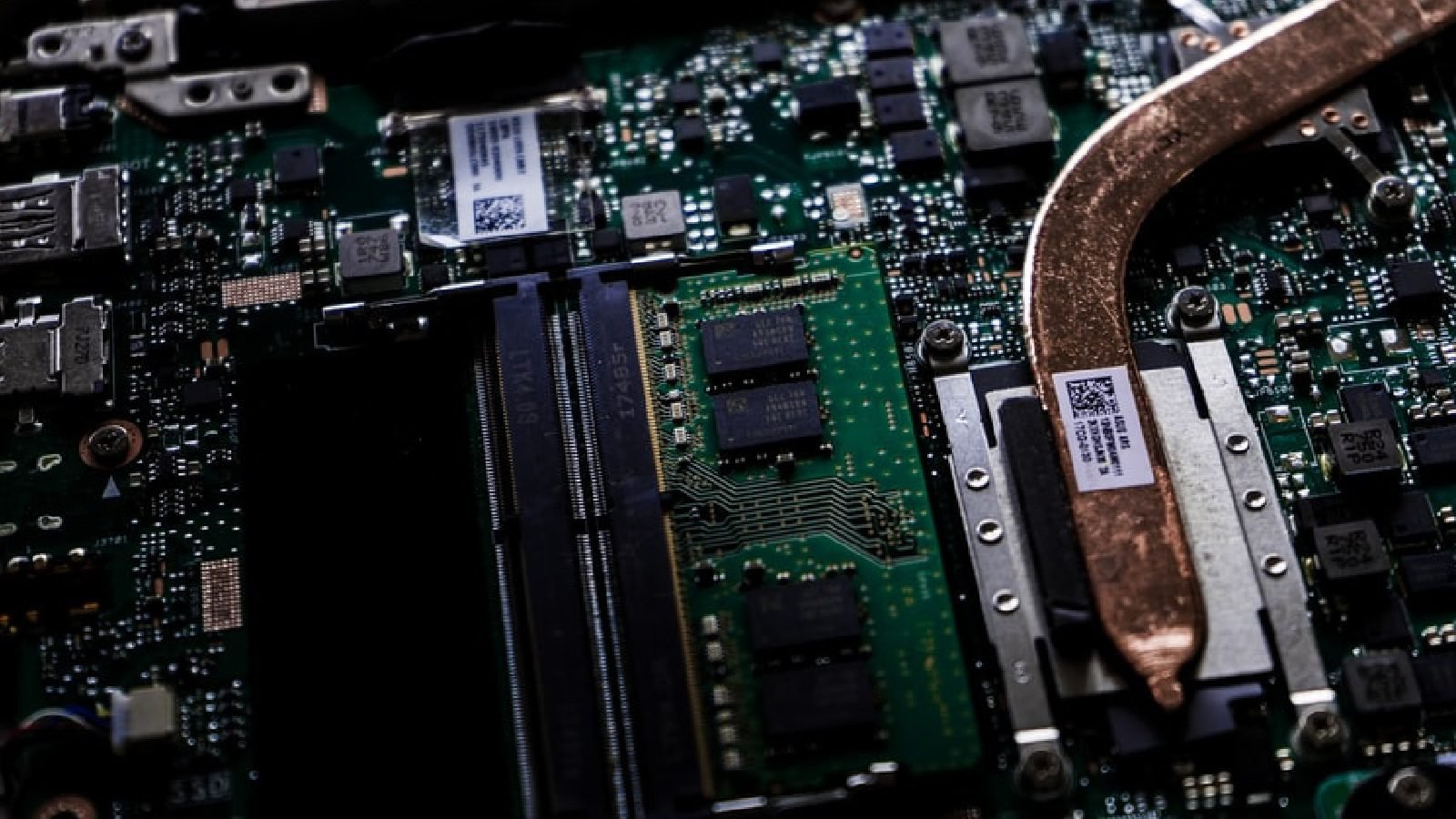 memory chip maker Memory Chip Maker