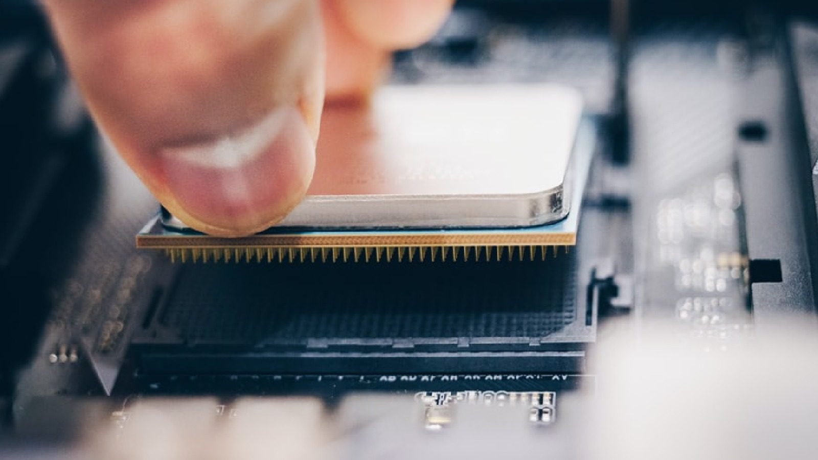 AMD EPYC 9000 Series