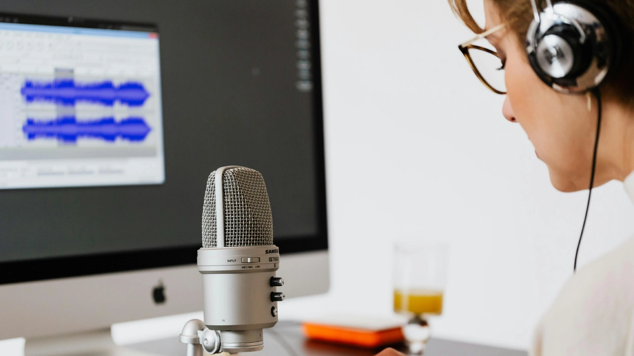 How to Transcribe Audio to Text: A Beginner’s Guide